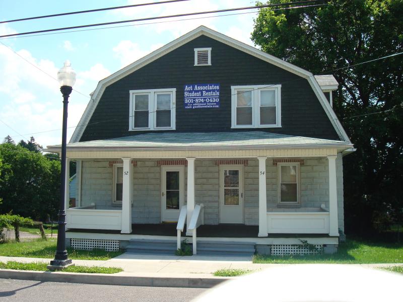 52-54 Bowery Street (Front View)